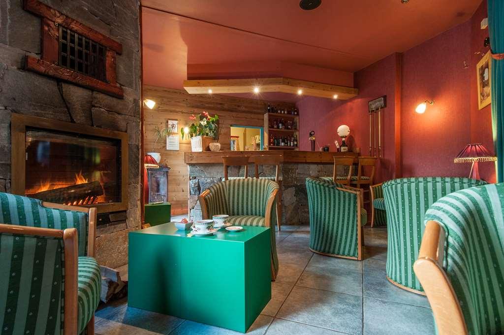 Brit Hotel Florimont Saint-Ferréol Restauracja zdjęcie