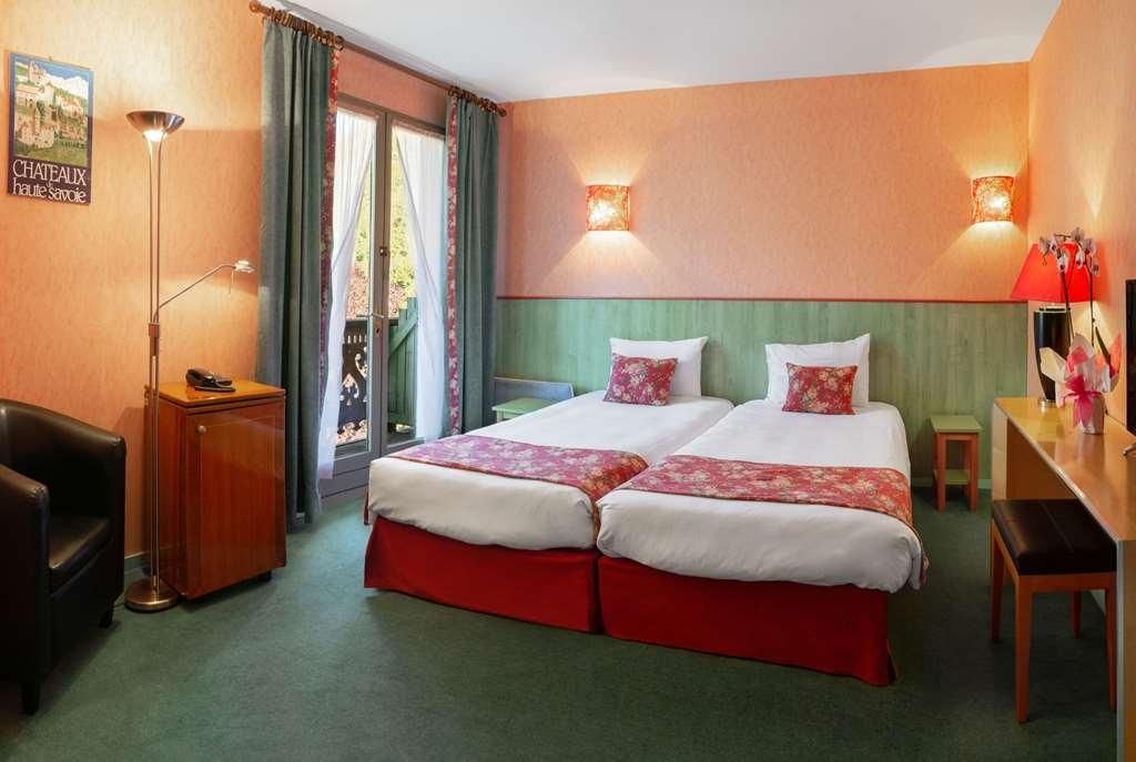 Brit Hotel Florimont Saint-Ferréol Pokój zdjęcie