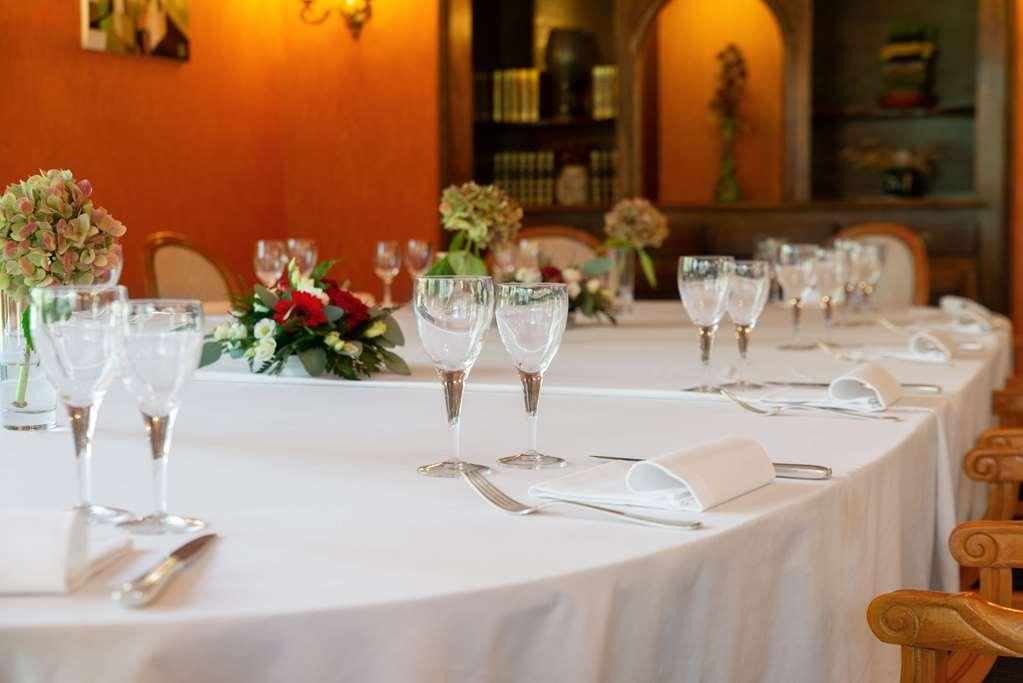 Brit Hotel Florimont Saint-Ferréol Restauracja zdjęcie
